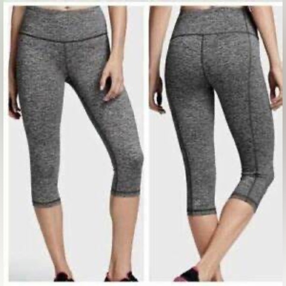 VICTORIA Secret’s VSX Sport Gray Knockout Crop Leggings - Picture 7 of 7